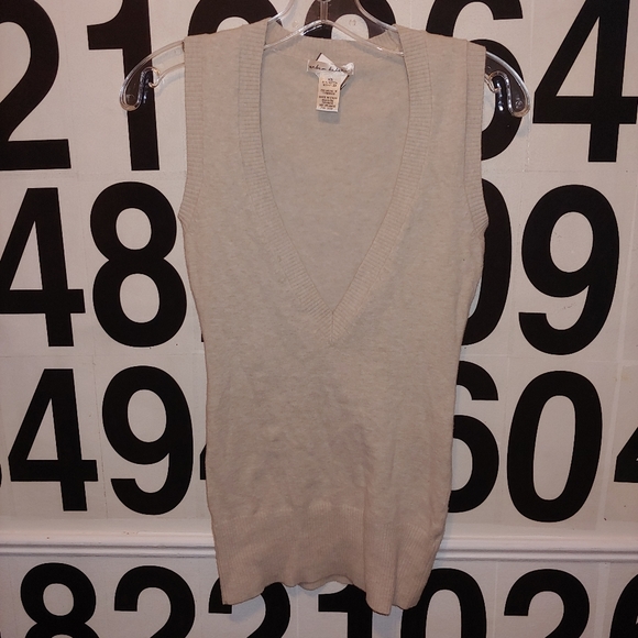 Urban Behavior Low Cut Sweater Vest Top - Picture 5 of 7